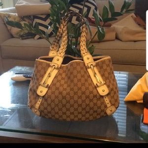 Gucci Pelham braided bag